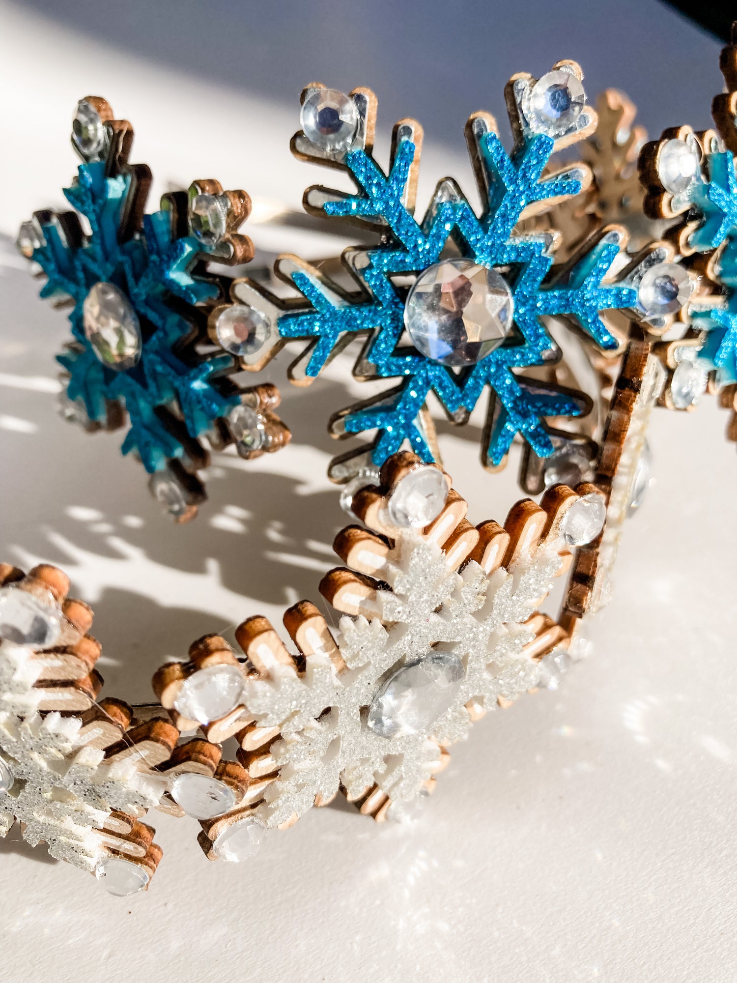 Snowflake Rhinestone Garland Headpiece – Winter Crystal Statement Hair Accessory | Bridal, Holiday & Luxe Occasion Glam